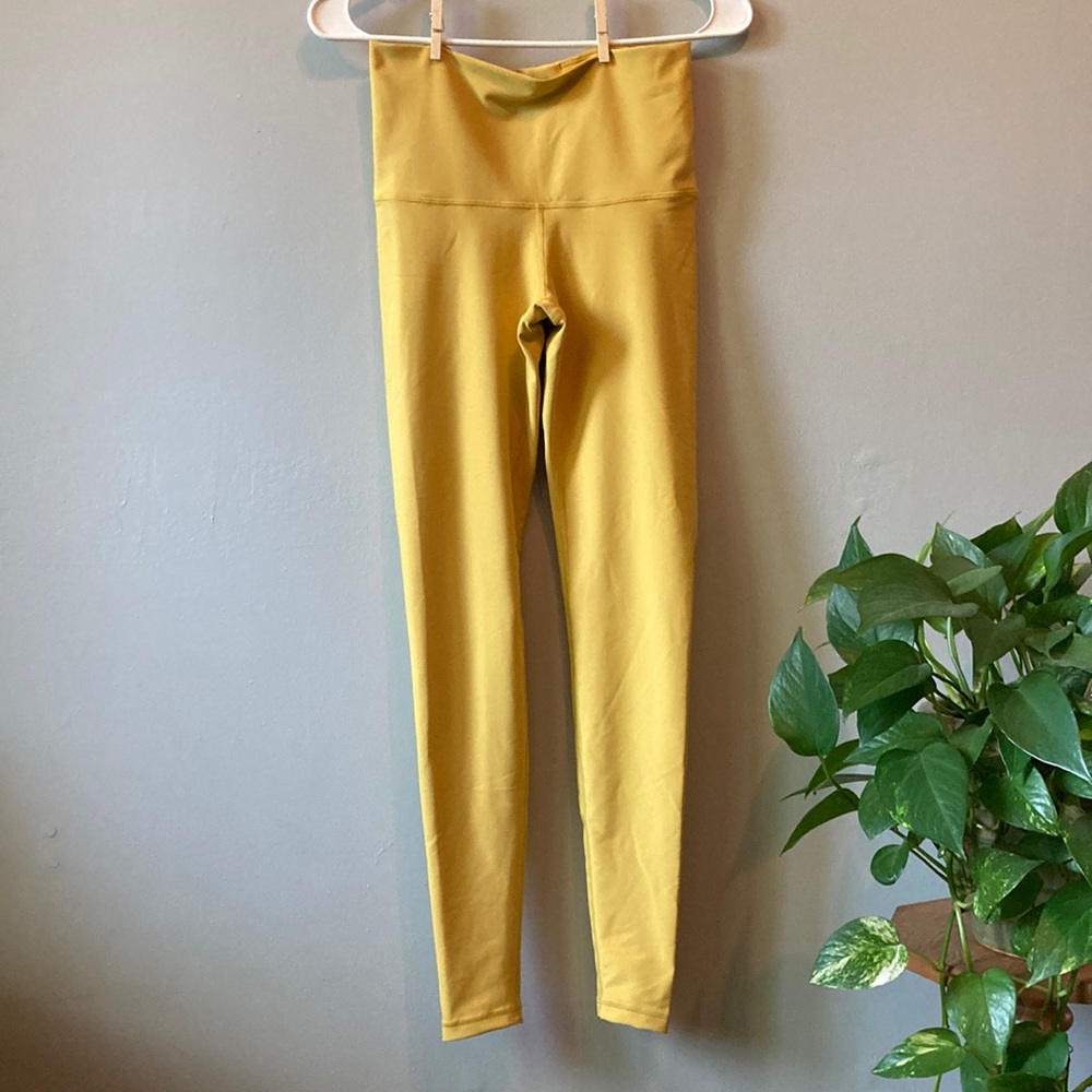 Women's Activewear Leggings.